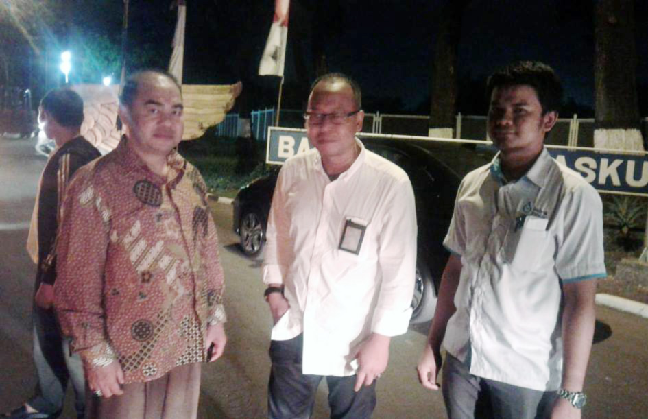Manajer Senior Pengelolaan Pembangkit Regional Sumatera, Padang Dirgantara (tengah) / Foto: Istimewa