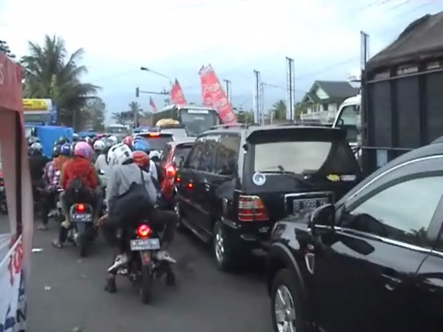 Suasana kemacetan di depan Pasar Ajibarang  | Foto: Net