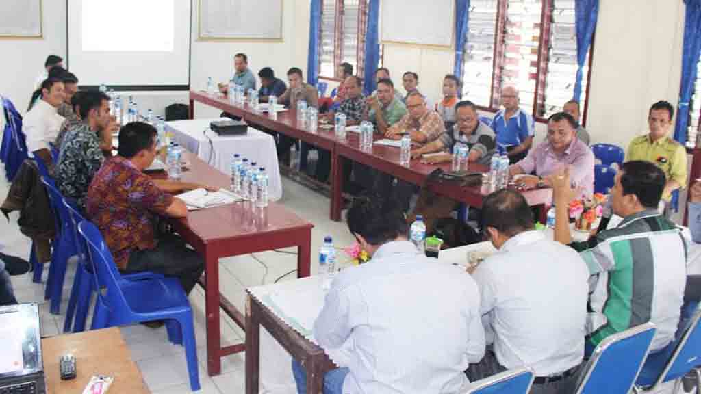 Camat Gido Buka Rakor Perubahan Bentuk Organisasi Desa