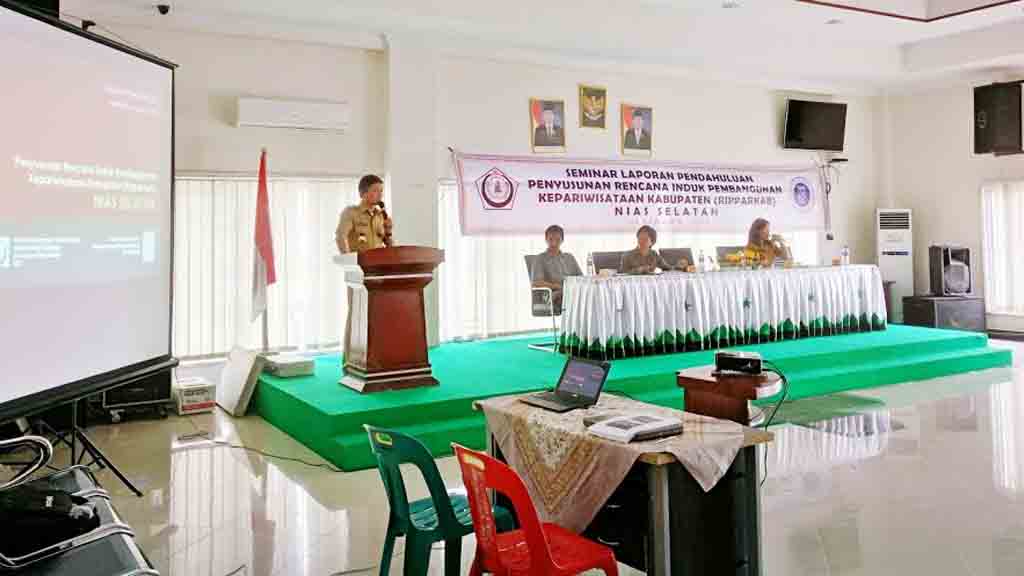 Disbuparpora Nisel Gelar Seminar Penyusunan Ripparkab