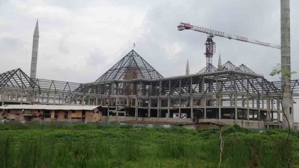 Hari Terakhir Kerja, Ahok Kunjungi Proyek Masjid Raya Daan Mogot