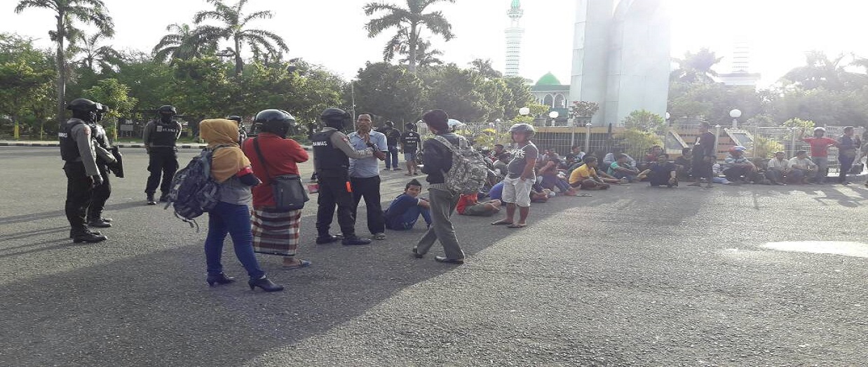 Satpol PP Pamekasan Tetap Lalukan Penertiban PKL Di Monumen Arlan