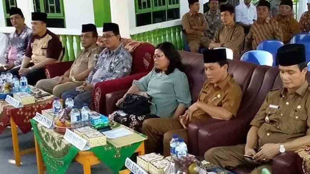Bupati dan Wabup Nias Utara Buka Puasa Bersama Masyarakat Lahewa
