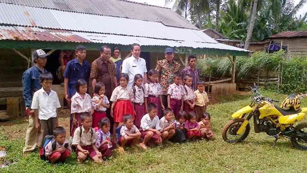 2.806 Guru Garis Depan Resmi Diberi SK dan NIP CPNS