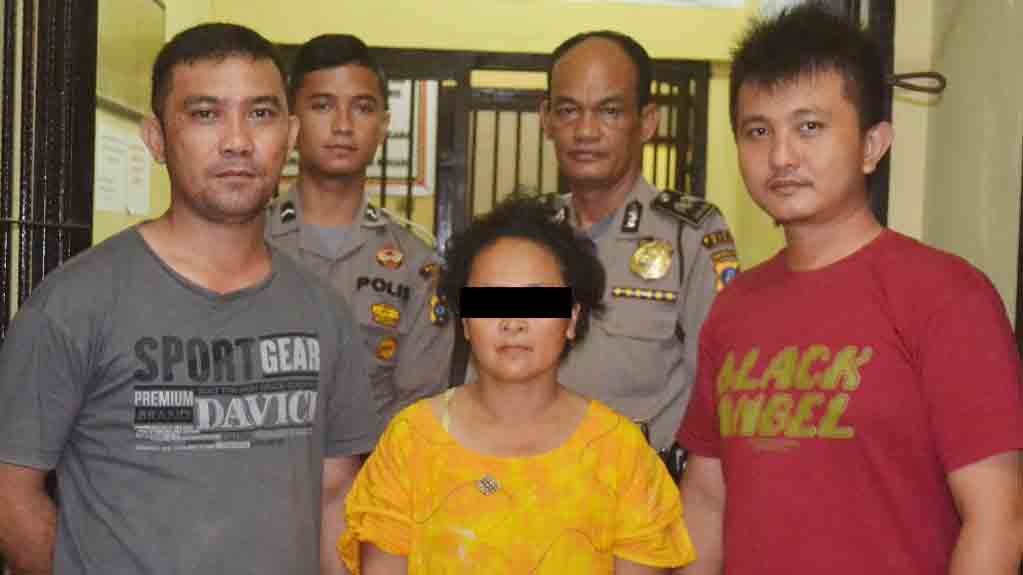 Nyambi Jadi Juru Tulis Togel, Wanita Paruh Baya Ditangkap Polisi
