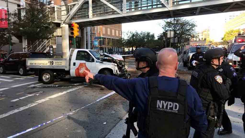 Delapan Tewas dalam Teror Truk di New York, Tidak Ada WNI Jadi Korban