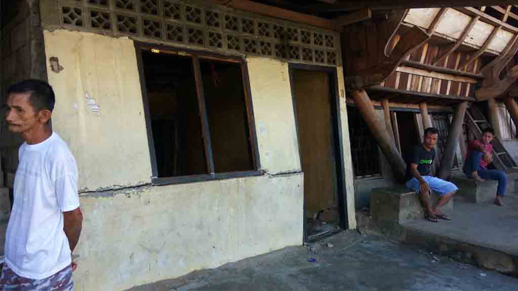 Longsor, Sejumlah Rumah di Desa Hili’amaetaniha Nisel Retak dan Bergeser