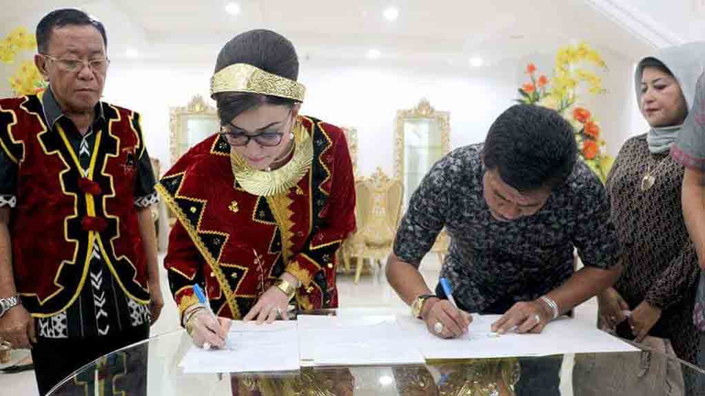 Pemkab Nias Barat dan Pemkab Minahasa Selatan Tandatangani Nota Kesepakatan Kerjasama Pembangunan Antar Daerah