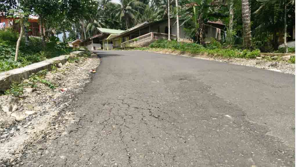 Jalan Lahusa-Gomo, Baru Diperbaiki Sudah Rusak Lagi