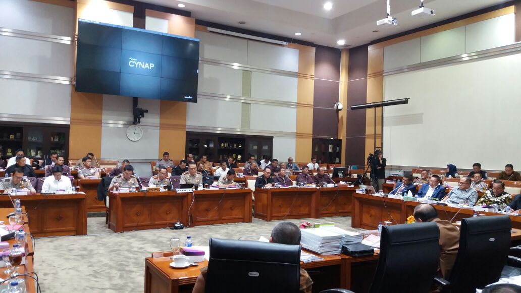 Kapolri Rapat dengan DPR Bahas Pengamanan Pilkada Serentak 2018