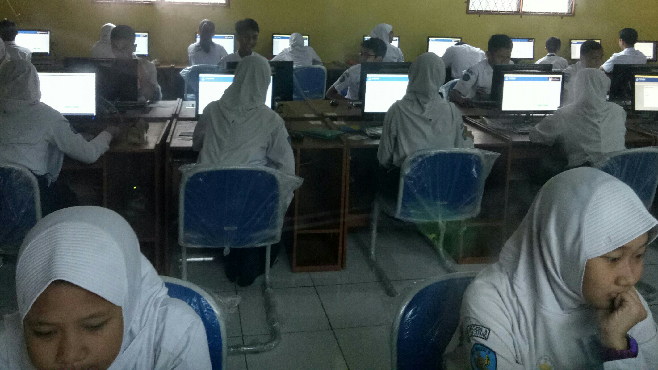 Jaringan Server Off, UNBK di Kota Tangerang Sempat Terhenti