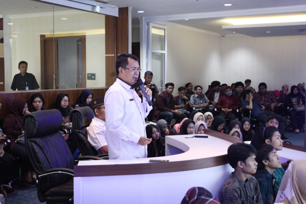 Ratusan Mahasiswa Tertarik Tangerang Live Room