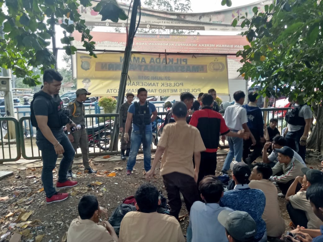 Tak Ingin Kecolongan, Satpol PP Kota Tangerang Razia Tas Pelajar