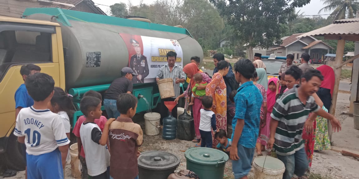 Sejumlah Wilayah DIlanda Kekeringan, Polresta Tangerang Siapkan Mobil Tangki Air