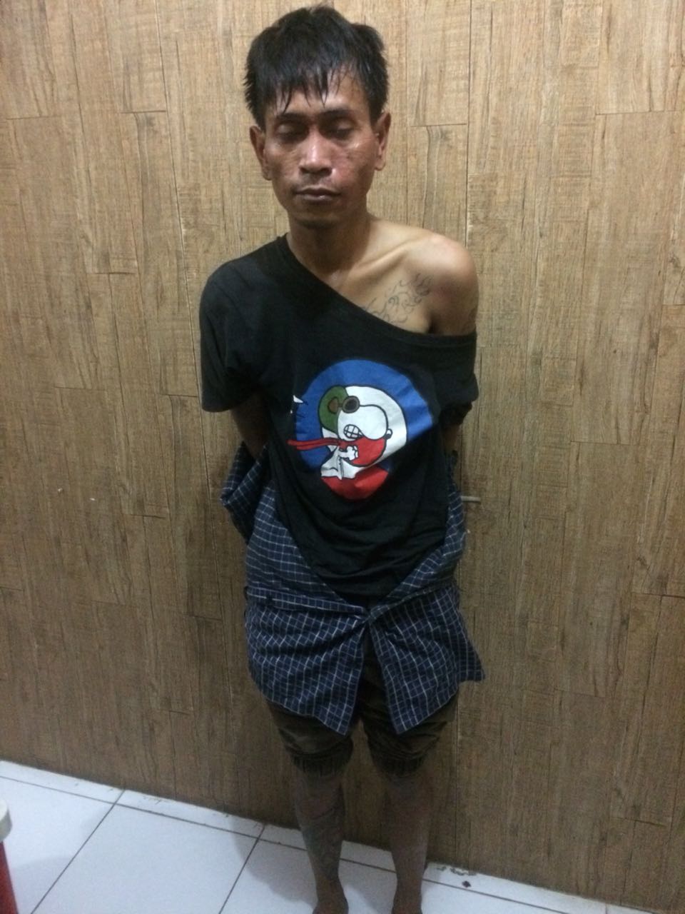 Tak Ingin HP nya Dirampas, Mama Muda Adu Jotos dengan Jambret