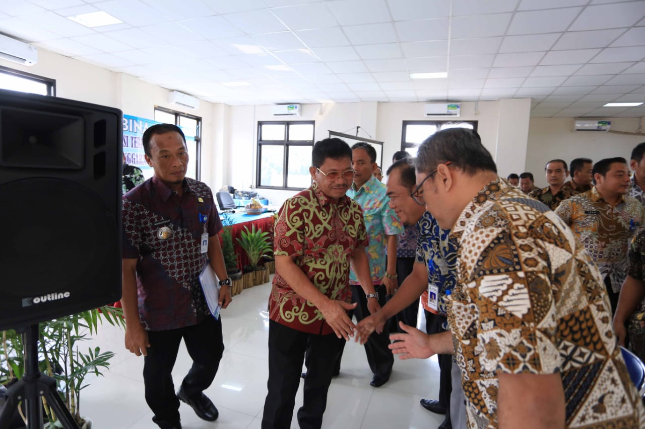 Sachrudin Minta Aparat Wilayah Monitor Aduan Masyarakat