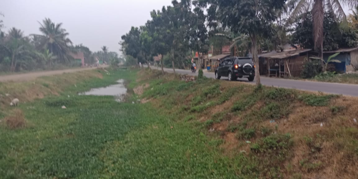 Kecamatan Sukamulya Dilanda Kekeringan, Warga Minum Air Kali