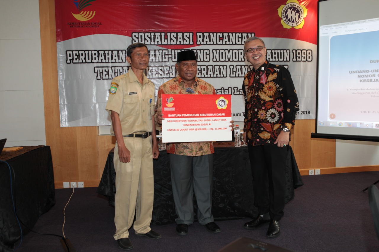 Dinilai Tak Lagi Sesuai, Kemensos Sosialisasikan Undang – undang Soal Lansia