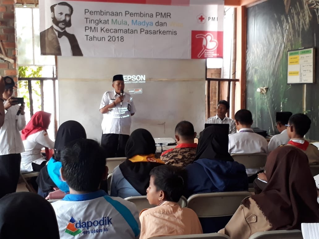 PMI Pasar Kemis Latih Pelajar Hadapi Situasi Bencana