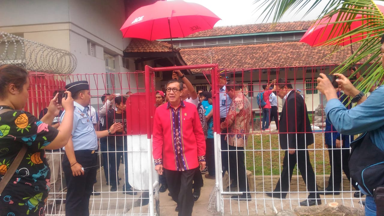 Menkumham Resmikan Program Sekolah Hukum Napi di Tangerang