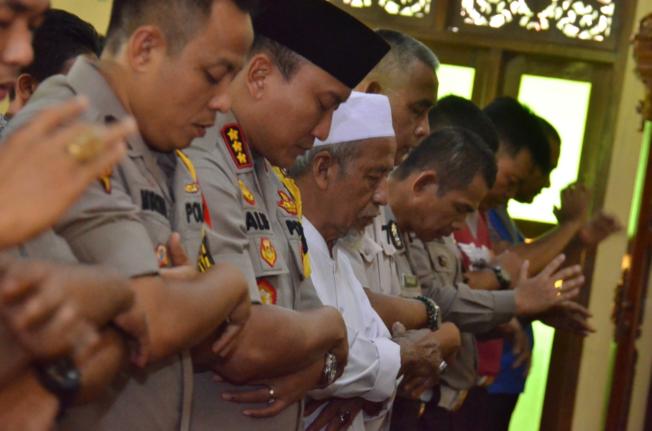 Polresta Tangerang Gelar Salat Gaib Untuk Korban Lion Air