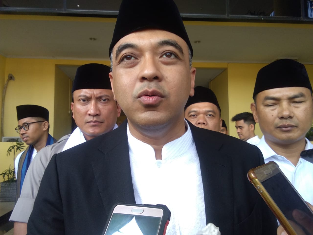 Zaki Minta Tidak Ada Stigma Negatif Terhadap Santri