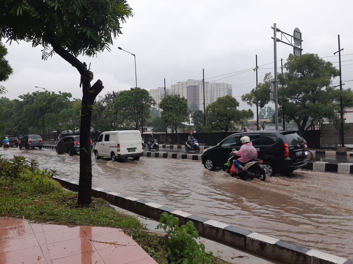 Diguyur Hujan Dua Jam, Sejumlah Wilayah di Tangerang Muncul Genangan