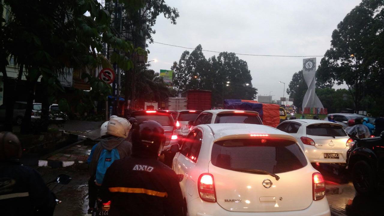Ini Faktor Terjadinya Macet di Jalan MH. Thamrin Kota Tangerang