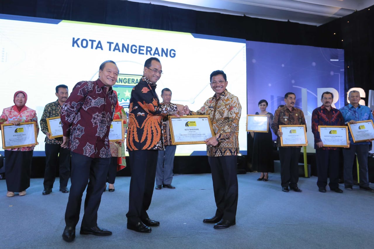 Kota Tangerang Raih Penghargaan Pelopor Kendaraan yang Berkeselamatan