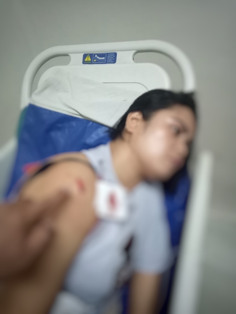 Biadab, Tak Terima Digugat Cerai Suami Tusuk Istri Dengan Pisau Dapur