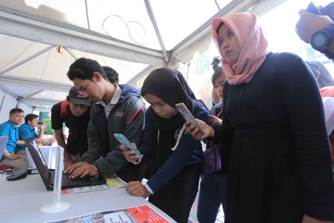 Pencaker di Job Fair Manfaatkan Aplikasi Tangerang Live