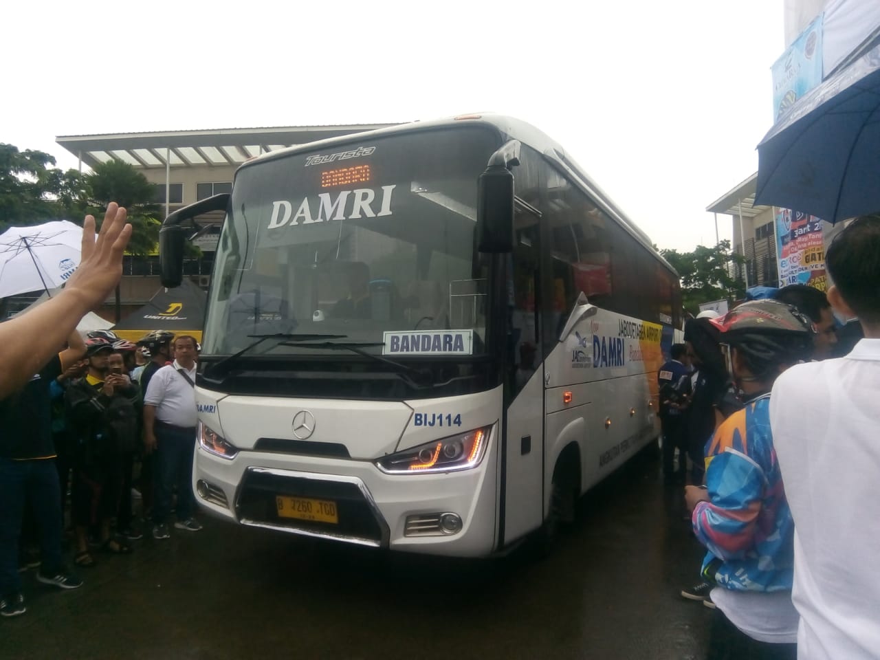 Kurangi Kendaraan Pribadi, Menhub Resmikan Bus Rute Cikupa – Bandara Soekarno-Hatta