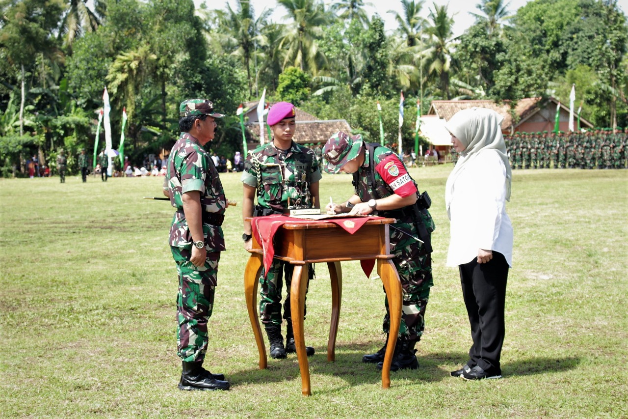 Tutup TMMD di Pandeglang, Panglima TNI: Tingkatkan Semangat Gotong Royong