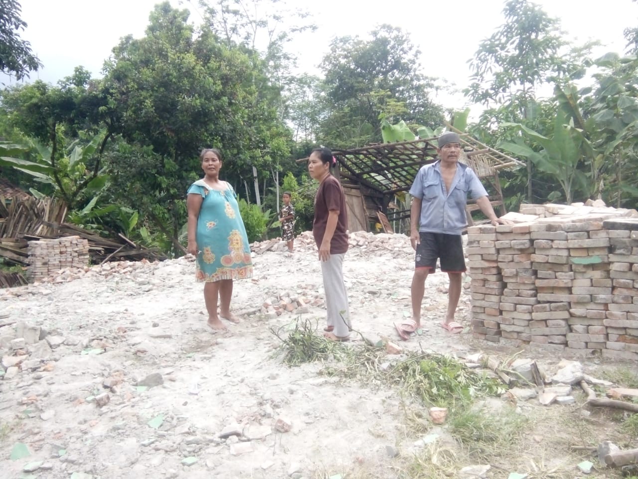 Korban Pergerakan Tanah di Lebak Batal Direlokasi