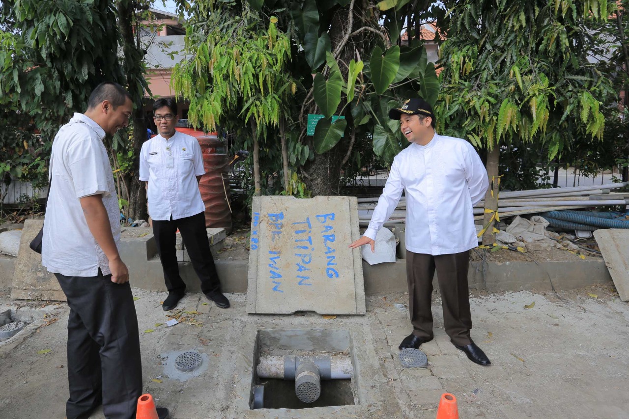Wali Kota Arief R. Wismansyah meminta warga untuk membuat sumur retensi.(ahmad)