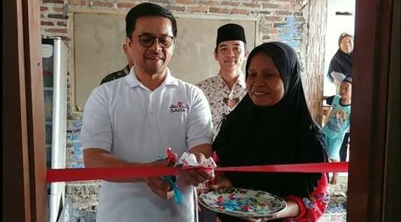 Marinus Gea saat peresmian bedah rumah di Desa Carenang, Cisoka, Kabupaten Tangerang.(don)