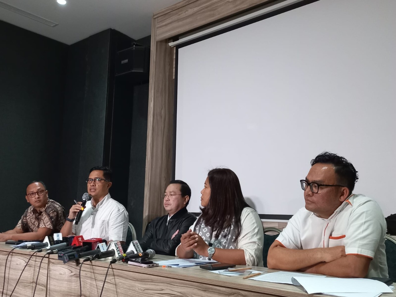 Duh! 2 Eks Pentolan KPK Jadi Kuasa Hukum Sambo dan Putri