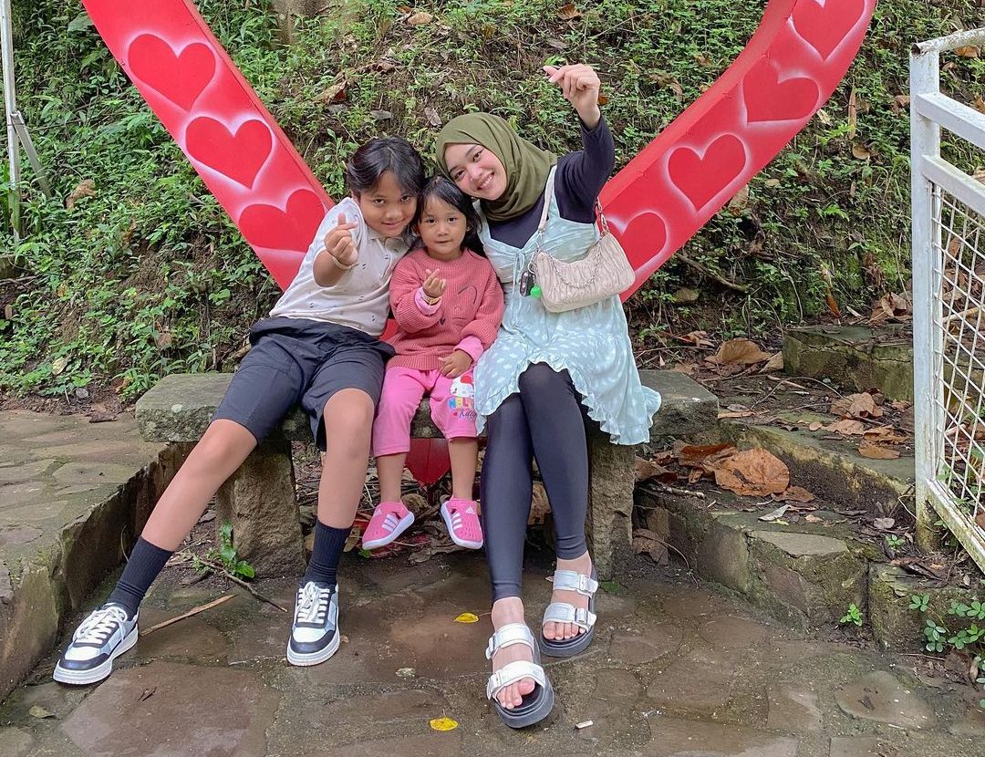 Putri Delina Kembali Menjadi Sorotan, Kenapa ?