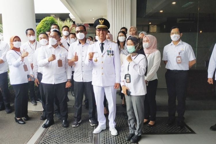 Tiba di Bali Kota, Heru Diajak Selfie oleh PNS