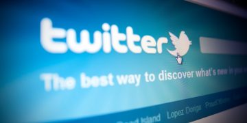 Twitter Tunda Penarikan Tarif Akun Centang Biru