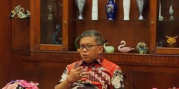 Malas Tanggapi Gerakan Relawan Projo, Sekjen PDIP Anggap Tak Jelas Karena Selalu Berubah Sesuai Arah Angin