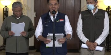 Taufik Garsadi (tengah) youtube Humas Jabar/tangkapan layar