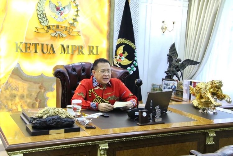 Jokowi Cabut PPKM, Ketua MPR Ingatkan Kemunculan Omicron BF.7 di RI