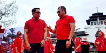 Ridwan Kamil dan Hasto saat hadiri senam PDIP di Bandung (Dok. PDIP)