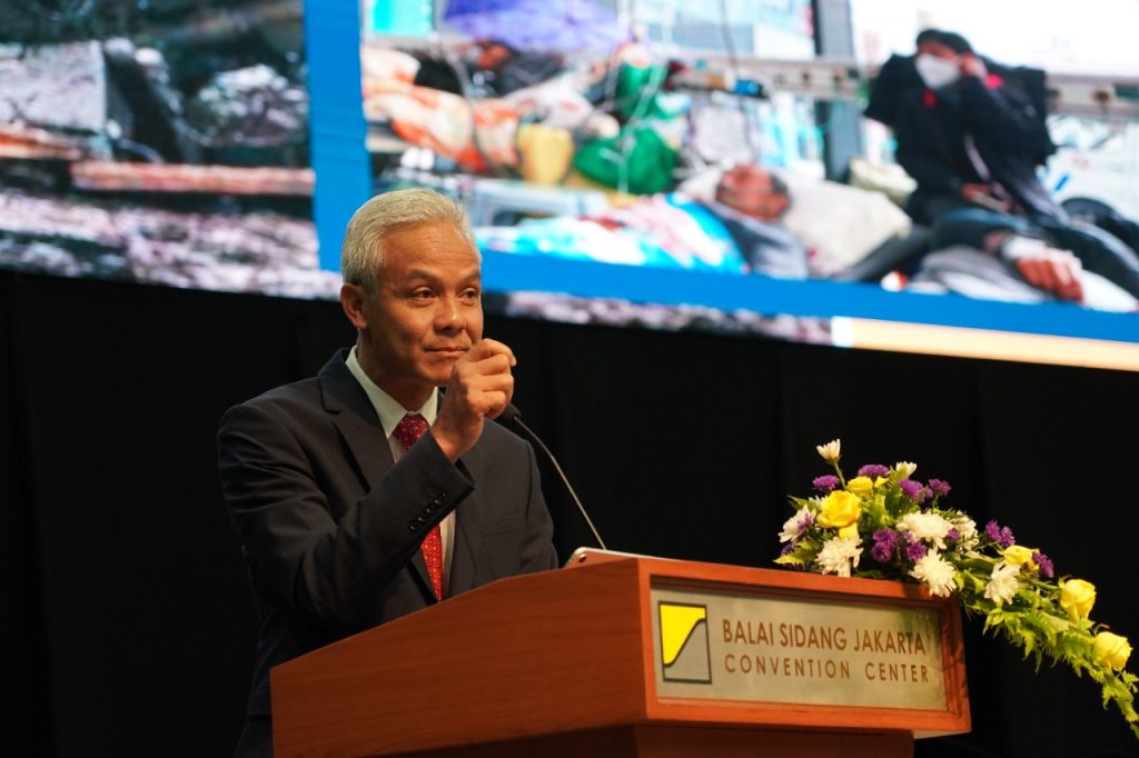 Ganjar Pranowo saat hadiri Wisuda Universitas Moestopo