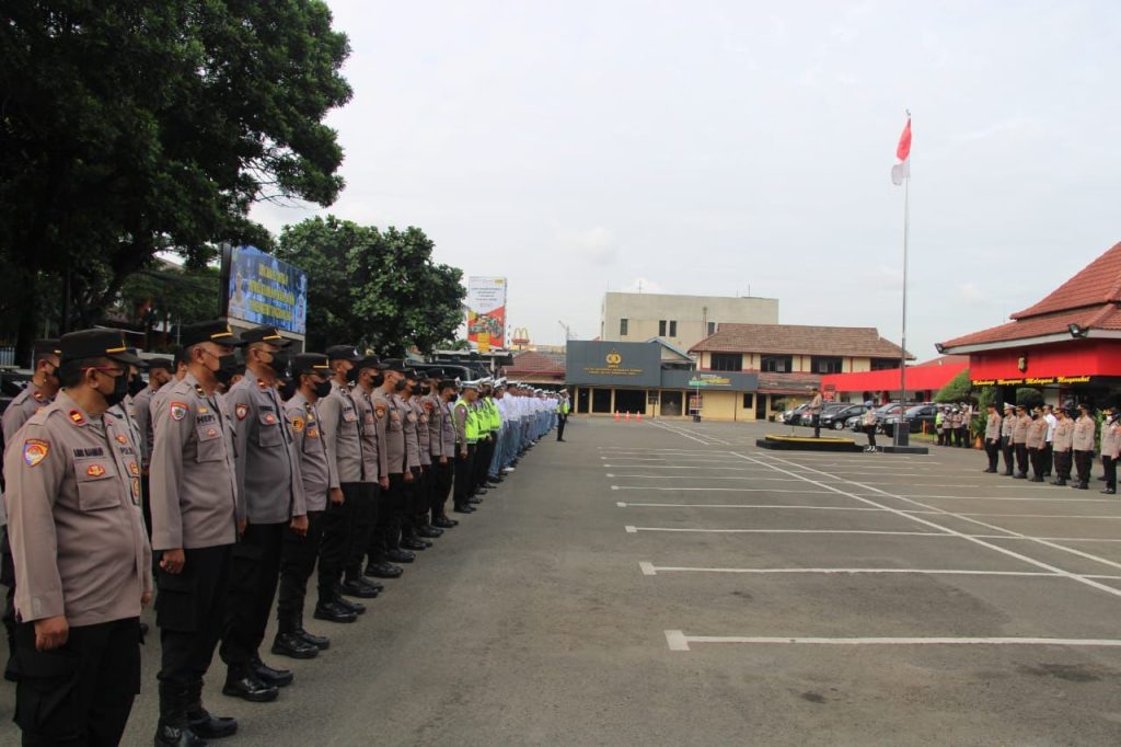 Foto : Satlantas Polres Metro Tangerang Kota melantik Pelajar tingkat SMA menjadi Anggota PKS, Jumat (27/1/2023). (My)