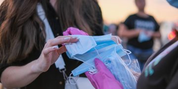 Pembagian masker (Pixbay)