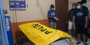 Jenazah lansia 60 tahun yang ditemukan tewas tanpa kepala. Foto: Dok. Polres Nias Selatan