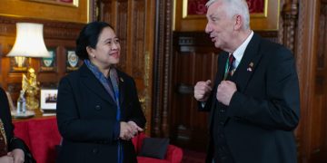 Puan Maharani Bertemu Lindsay Hoyle di Inggris (Dok. DPR RI)