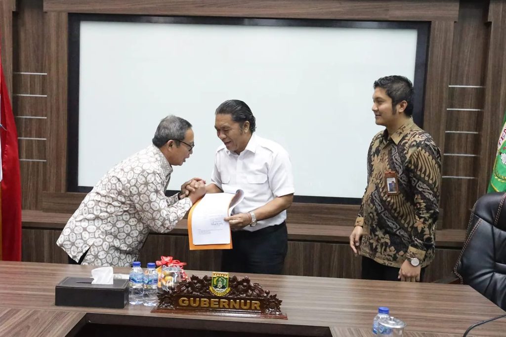 Kunjungan Komite Nasional Ekonomi dan Keuangan Syariah (KNEKS) ke Pemprov Banten untuk memastikan kesiapan pemprov dalam mengembangkan potensi industri halal.(ist)